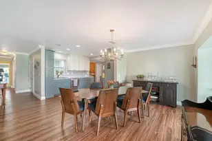 3278 Village Green Dr, Sarasota, FL 34239 - Photo 15