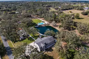 1228 Wagon Wheel Dr, Sarasota, FL 34240 - Photo 1