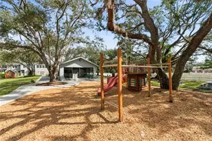 1228 Wagon Wheel Dr, Sarasota, FL 34240 - Photo 25