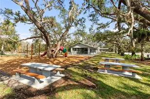 1228 Wagon Wheel Dr, Sarasota, FL 34240 - Photo 23