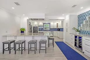 619 Buttonwood Dr, Longboat Key, FL 34228 - Photo 9