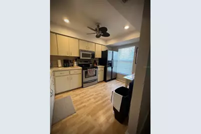 4570 Weybridge #32, Sarasota, FL 34235 - Photo 3