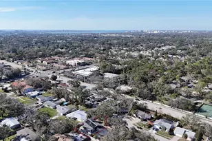 2900 Woodpine Ct, Sarasota, FL 34231 - Photo 7