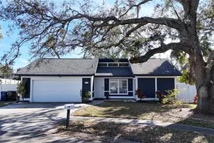 2900 Woodpine Ct, Sarasota, FL 34231 - Photo 1