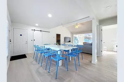 2900 Woodpine Court, Sarasota, FL 34231 - Photo 13