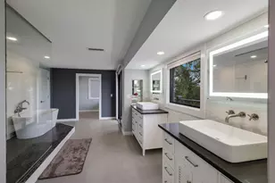 5236 Siesta Cove Dr, Sarasota, FL 34242 - Photo 29