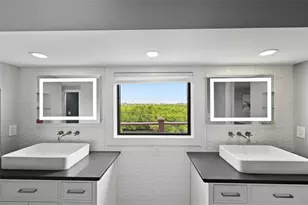 5236 Siesta Cove Dr, Sarasota, FL 34242 - Photo 29