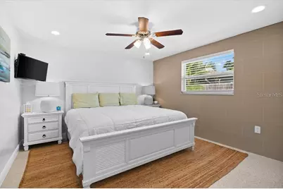 327 Avenida Milano, Sarasota, FL 34242 - Photo 43