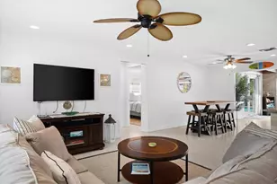 327 Avenida Milano, Sarasota, FL 34242 - Photo 9