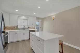 6006 Midnight Pass Rd, Sarasota, FL 34242 - Photo 7