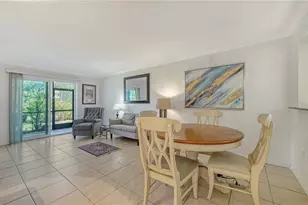 966 La Costa Cir, Sarasota, FL 34237 - Photo 9