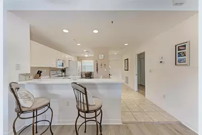 6326 Grand Oak Circle #203, Bradenton, FL 34203 - Photo 11