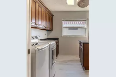 1211 Peridot Lane, Sun City Center, FL 33573 - Photo 15