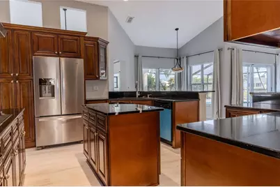 1211 Peridot Lane, Sun City Center, FL 33573 - Photo 11