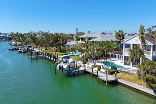 732 Siesta Dr, Sarasota, FL 34242 - Photo 21