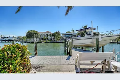 732 Siesta Drive, Sarasota, FL 34242 - Photo 15