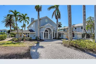 732 Siesta Drive, Sarasota, FL 34242 - Photo 7