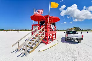 732 Siesta Dr, Sarasota, FL 34242 - Photo 35