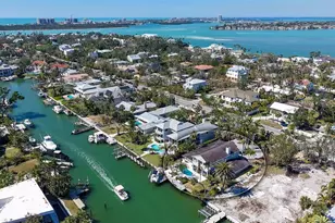 732 Siesta Dr, Sarasota, FL 34242 - Photo 23