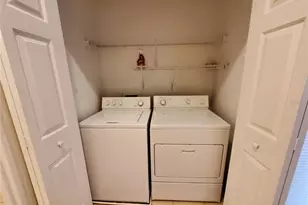 3468 Parkridge Cir, Sarasota, FL 34243 - Photo 23