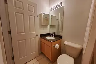 3468 Parkridge Cir, Sarasota, FL 34243 - Photo 21