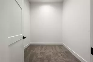 597 Buttonwood Dr, Longboat Key, FL 34228 - Photo 49