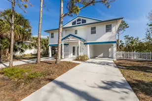 527 Magnolia Ave, Anna Maria, FL 34216 - Photo 3