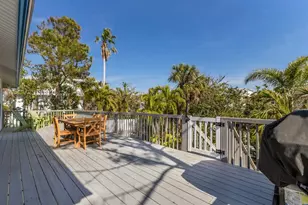 527 Magnolia Ave, Anna Maria, FL 34216 - Photo 27