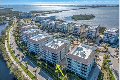 383 Aruba Circle #102, Bradenton, FL 34209 - Photo 35