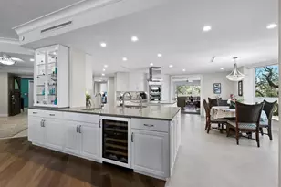 2410 Harbourside Dr, Longboat Key, FL 34228 - Photo 15