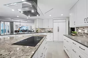 2410 Harbourside Dr, Longboat Key, FL 34228 - Photo 19