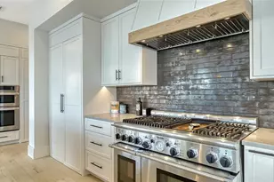 1300 Tangier Way, Sarasota, FL 34239 - Photo 13