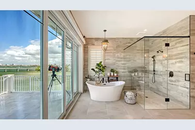 1300 Tangier Way, Sarasota, FL 34239 - Photo 21