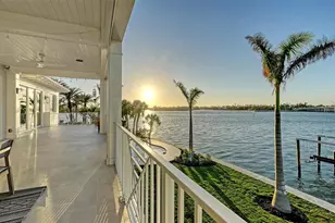 1300 Tangier Way, Sarasota, FL 34239 - Photo 29