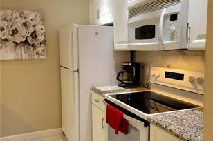 750 N Tamiami Trl, Sarasota, FL 34236 - Photo 3