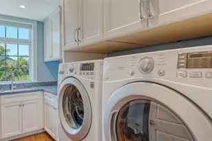 1543 Eastbrook Dr, Sarasota, FL 34231 - Photo 53