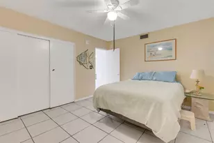 7000 Beach Plaza, Saint Pete Beach, FL 33706 - Photo 17