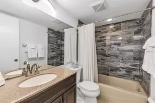 1249 Dockside Pl, Sarasota, FL 34242 - Photo 19