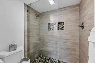 1249 Dockside Pl, Sarasota, FL 34242 - Photo 17