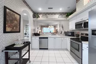 5712 Cottonwood St, Bradenton, FL 34203 - Photo 3