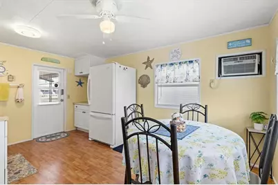 818 50th Avenue Terrace W, Bradenton, FL 34207 - Photo 17