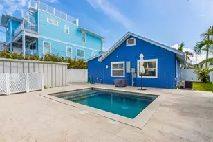 2408 Avenue B, Bradenton Beach, FL 34217 - Photo 7