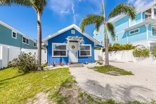 2408 Avenue B, Bradenton Beach, FL 34217 - Photo 3