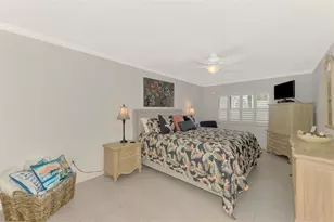 1618 Stickney Point Rd, Sarasota, FL 34231 - Photo 23