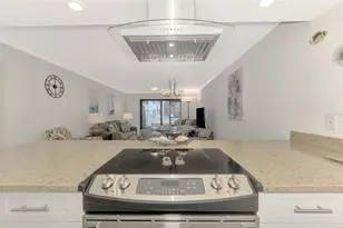 1618 Stickney Point Rd, Sarasota, FL 34231 - Photo 21