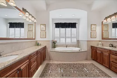 1137 N Lake Shore Drive, Sarasota, FL 34231 - Photo 35