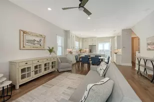 512 Laurel Pk Dr, Sarasota, FL 34236 - Photo 11