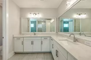 512 Laurel Pk Dr, Sarasota, FL 34236 - Photo 25