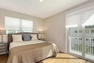 512 Laurel Pk Dr, Sarasota, FL 34236 - Photo 21