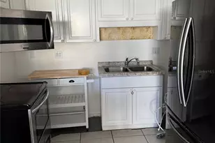 216 Amherst Ave, Sarasota, FL 34232 - Photo 3